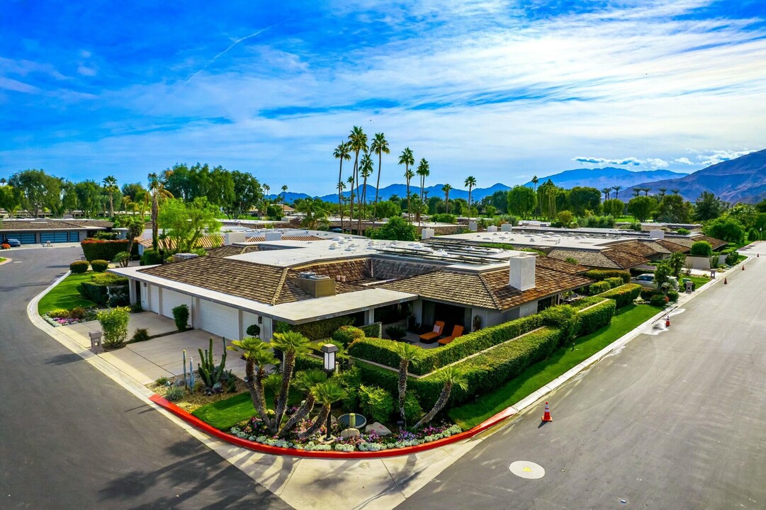 1 Briarcliff Ct in Rancho Mirage, CA - Foto de edificio