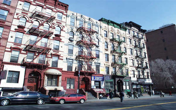 221 Madison St in New York, NY - Building Photo - Building Photo