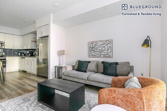 85 Cleaveland Rd, Unit FL3-ID2109 in Pleasant Hill, CA - Foto de edificio - Building Photo