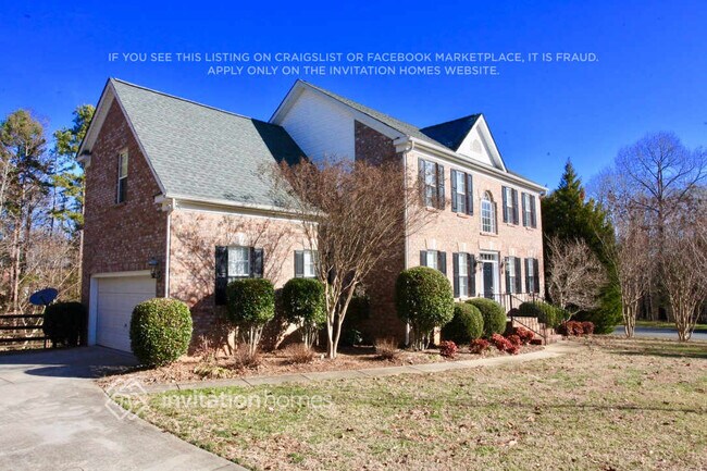 5300 Glencove Ct in Waxhaw, NC - Foto de edificio - Building Photo