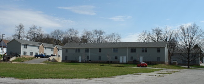 305-315 Center St in Valparaiso, IN - Building Photo - Building Photo