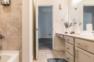 528 Bronze Forest Dr in Fort Worth, TX - Building Photo - Building Photo