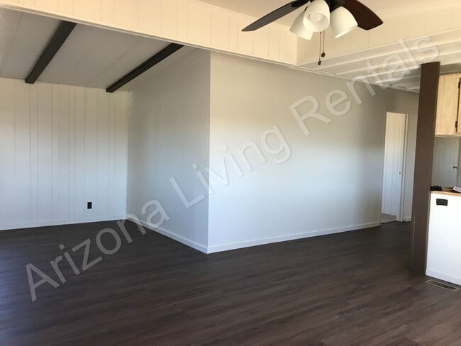 2675 E Suffock Ave in Kingman, AZ - Building Photo - Building Photo