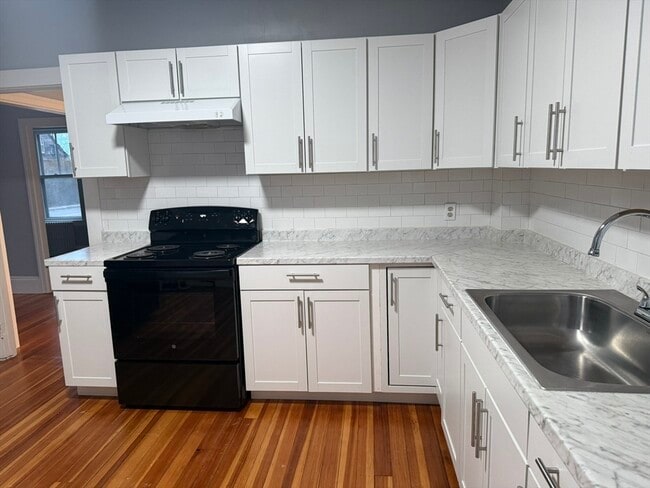 property at 5 Lothrop St