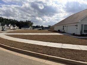 7307 Hawkins Mnr in Mobile, AL - Building Photo - Building Photo