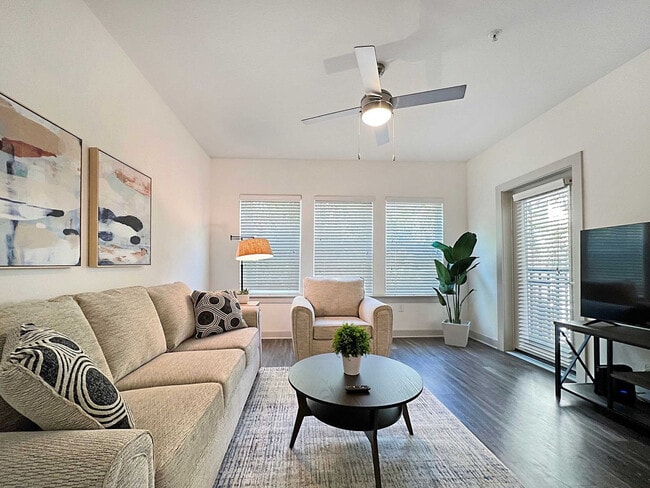 2615 N Grady Ave, Unit SI ID1504553P in Tampa, FL - Building Photo - Building Photo