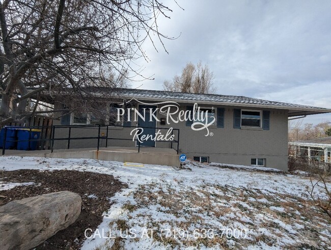 2545 Lelaray St in Colorado Springs, CO - Building Photo - Building Photo