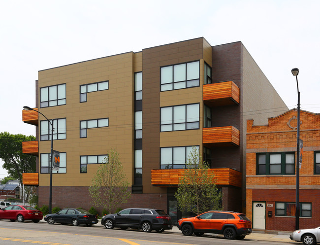 Hutchinson Lofts in Chicago, IL - Building Photo - Building Photo