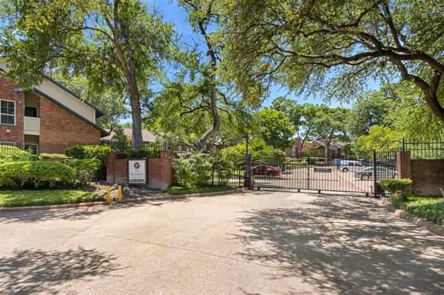 8601 Park Ln in Dallas, TX - Building Photo - Building Photo