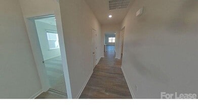 1421 6th St NE in Hickory, NC - Building Photo - Building Photo