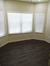 301 W Panther Way, Unit 1402 in Hewitt, TX - Building Photo - Building Photo