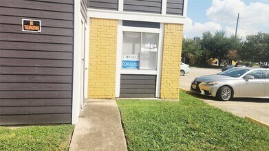 12511 Ashford Meadow Dr in Houston, TX - Building Photo - Building Photo