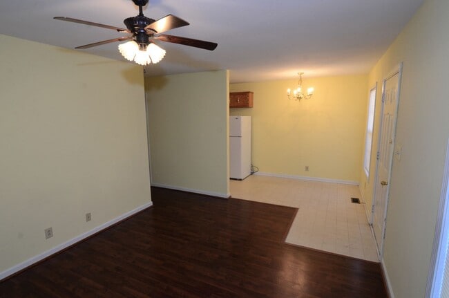 1539 Hugh Hunter Rd in Oak Grove, KY - Building Photo - Building Photo