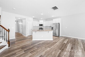 15013 Savannah Hall Dr in Charlotte, NC - Building Photo - Building Photo
