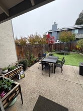 984 San Miguel Rd in Concord, CA - Building Photo - Building Photo