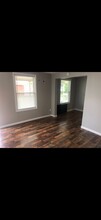 527 Charles St, Unit 1st Floor in Throop, PA - Building Photo - Building Photo