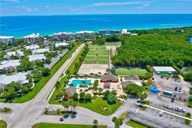 property at 411 NE Plantation Rd