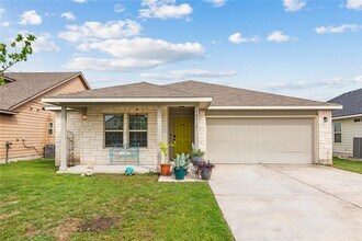 12717 Casting Dr in Manor, TX - Building Photo - Building Photo