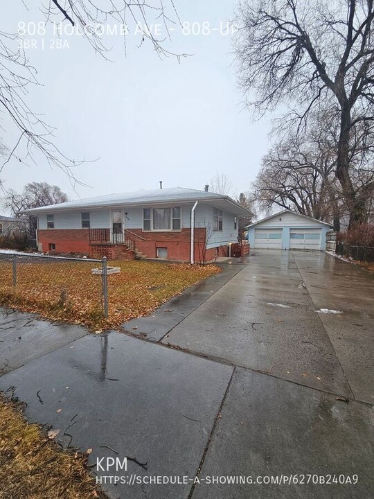 808 Holcomb Ave in Rapid City, SD - Building Photo