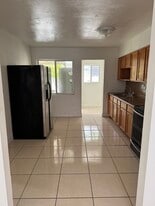 2910 NW 31st St in Miami, FL - Building Photo