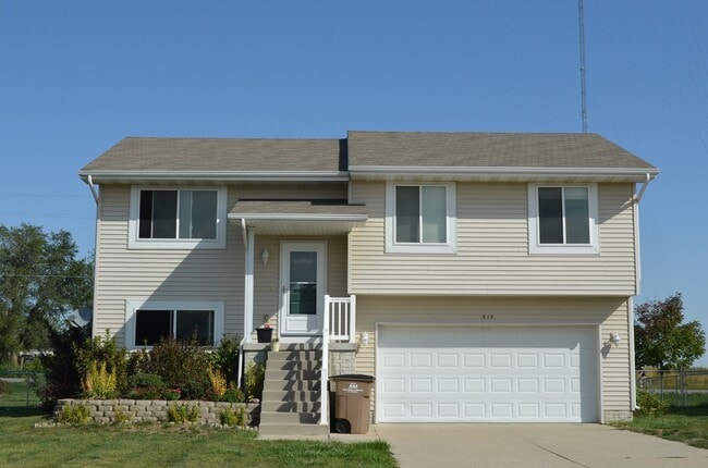 property at 515 25th St SE