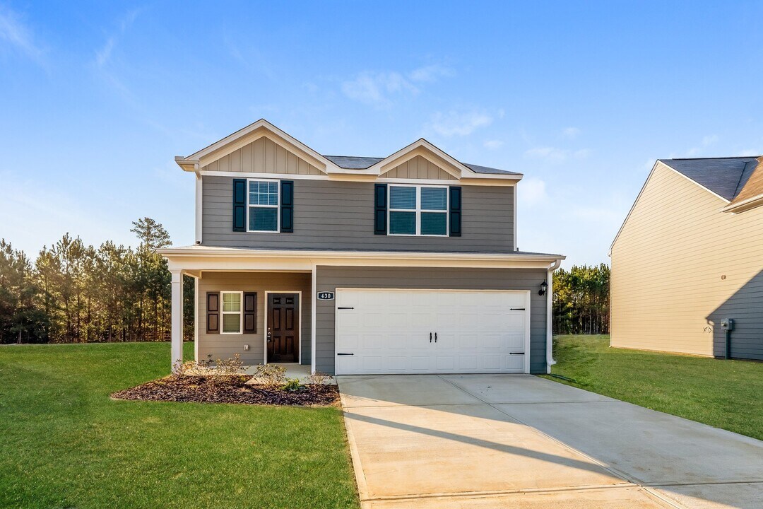 335 Clover Cir in Springville, AL - Building Photo