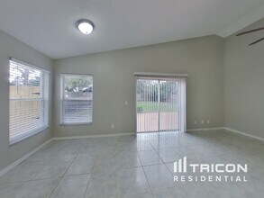 2355 Island Club Way in Orlando, FL - Building Photo - Building Photo