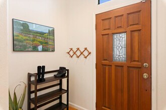 14506 Spruce Grove Rd in Lower Lake, CA - Foto de edificio - Building Photo