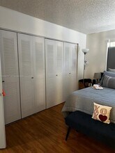 7220 NW 179th St in Hialeah, FL - Building Photo - Building Photo