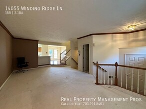 14055 Winding Ridge Ln in Centreville, VA - Building Photo - Building Photo