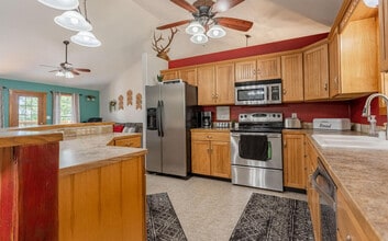 2404 Victor Church Rd in Branson, MO - Building Photo - Building Photo