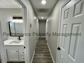 400 Louise St in Shafter, CA - Building Photo - Building Photo