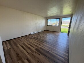 200-204 14th Ave SE in Albany, OR - Building Photo - Building Photo