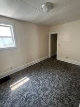 225 Wallace St-Unit -#1 in Erie, PA - Foto de edificio - Building Photo