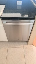 1323 Boren Ave, Unit 308 in Seattle, WA - Building Photo - Building Photo