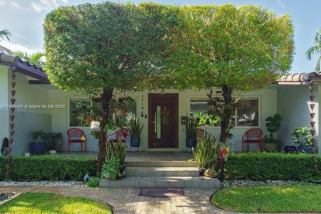 1110 NE 100th St in Miami Shores, FL - Building Photo - Building Photo