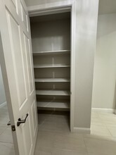 1865 E Bella Rosa Ave in Fresno, CA - Building Photo - Building Photo