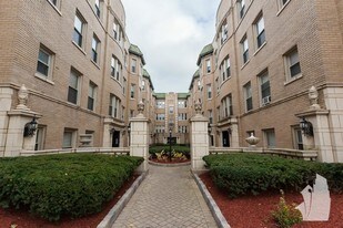 4225 N Paulina St in Chicago, IL - Building Photo