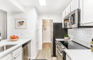 Landmark at Wynton Pointe Apartment Homes in Nashville, TN - Building Photo