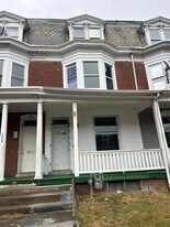 2447 Reel St in Harrisburg, PA - Building Photo