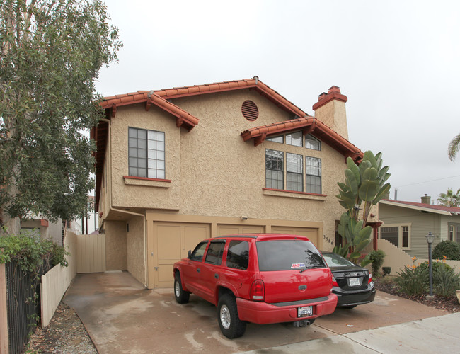 3984-3986 Illinois St in San Diego, CA - Building Photo - Building Photo