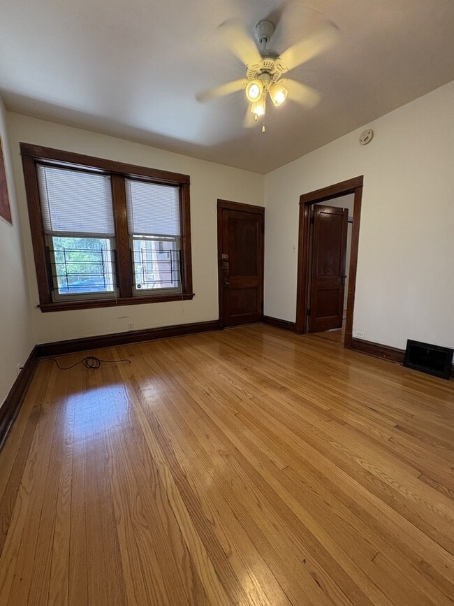 2170 W Windsor Ave in Chicago, IL - Foto de edificio - Building Photo