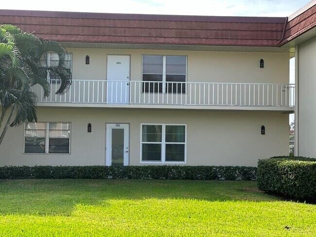 93 Spring Lake Dr in Vero Beach, FL - Building Photo - Building Photo