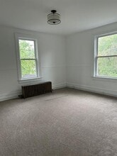 4024 Ewalt Rd in Gibsonia, PA - Building Photo - Building Photo