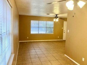 1112 Northwood Dr in Marble Falls, TX - Building Photo - Building Photo