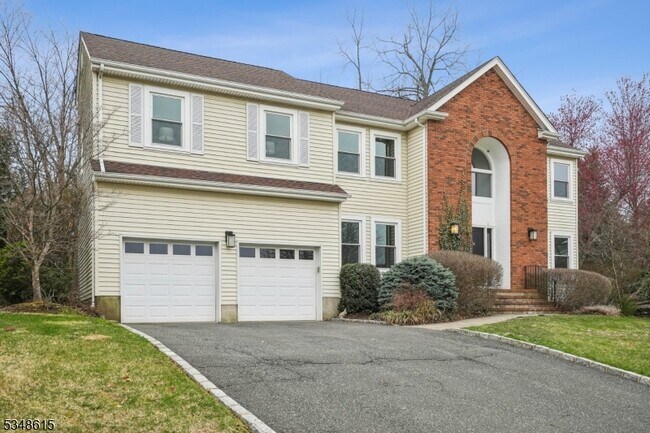 12 Baumgartner Ct in Madison, NJ - Building Photo - Building Photo