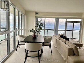 38 Annie Craig Dr in Toronto, ON - Building Photo - Building Photo