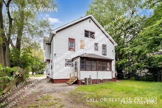 1312 Hotop Ave in Kalamazoo, MI - Building Photo - Building Photo