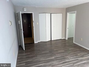 1440 N St NW, #1002-Unit -1002 in Washington, DC - Building Photo - Building Photo