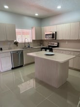 19532 SW 133rd Ave in Miami, FL - Building Photo - Building Photo